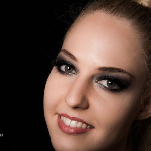 MAKE-UP