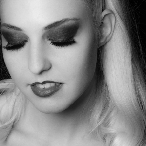 MAKE-UP